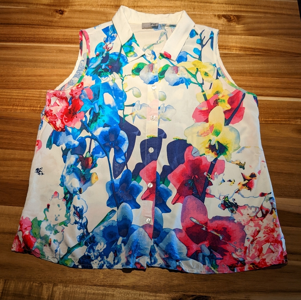 ZOE button down shell blouse, fits SZ 8